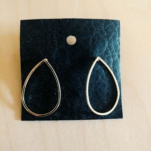 Minimalist Drop Earrings